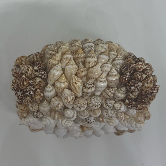 Handcrafted SEASHELL OWL! - Picture 9 of 9